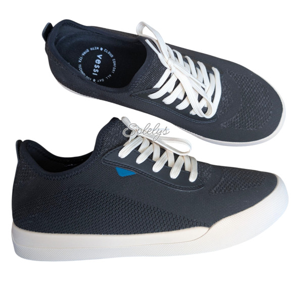 Vessi Weekend Mens 10 Black on Off White Waterproof Dyma-Tex Knit Casual Sneaker - Picture 1 of 12